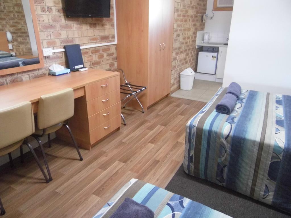 Nanango Fitzroy Motel Luaran gambar
