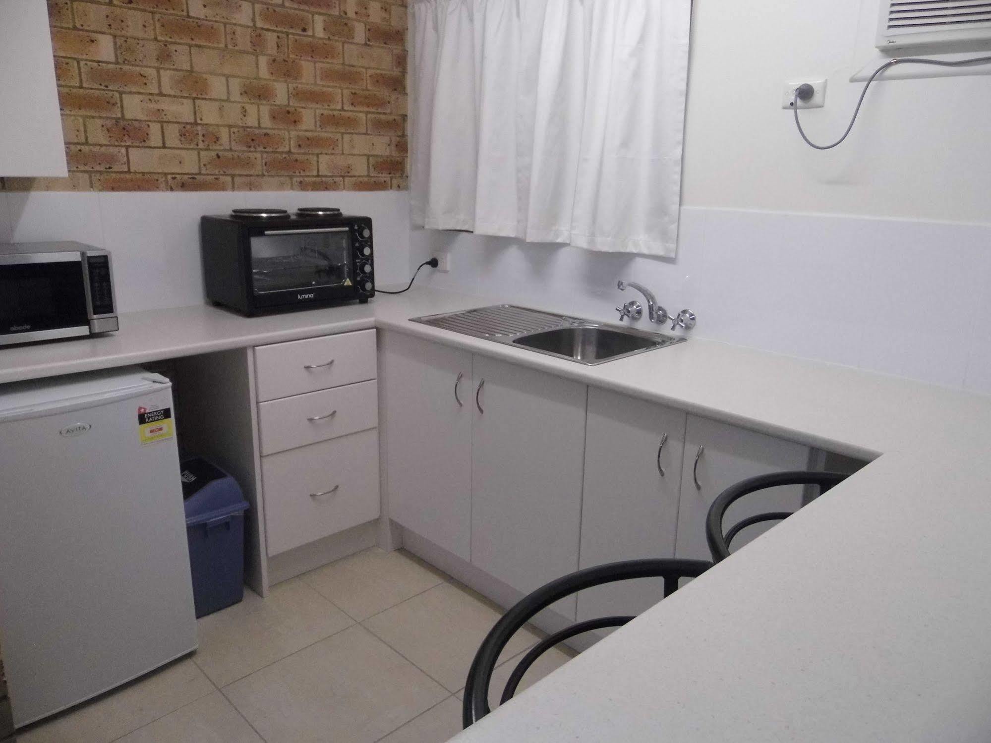 Nanango Fitzroy Motel Luaran gambar